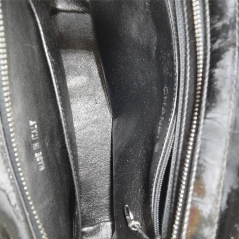 💎✨BEAUTIFUL✨💎Authentic Chanel Handbag Black Patent Leather - Picture 8 of 10